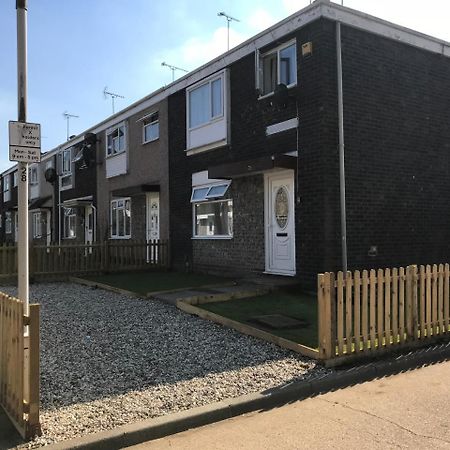 Villa 4 Bed House Next To Basildon Town Centre Extérieur photo