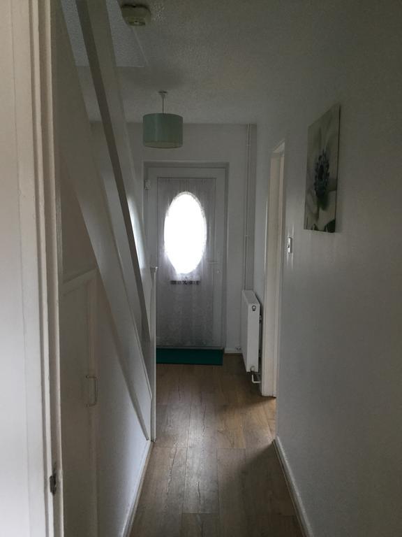 Villa 4 Bed House Next To Basildon Town Centre Extérieur photo